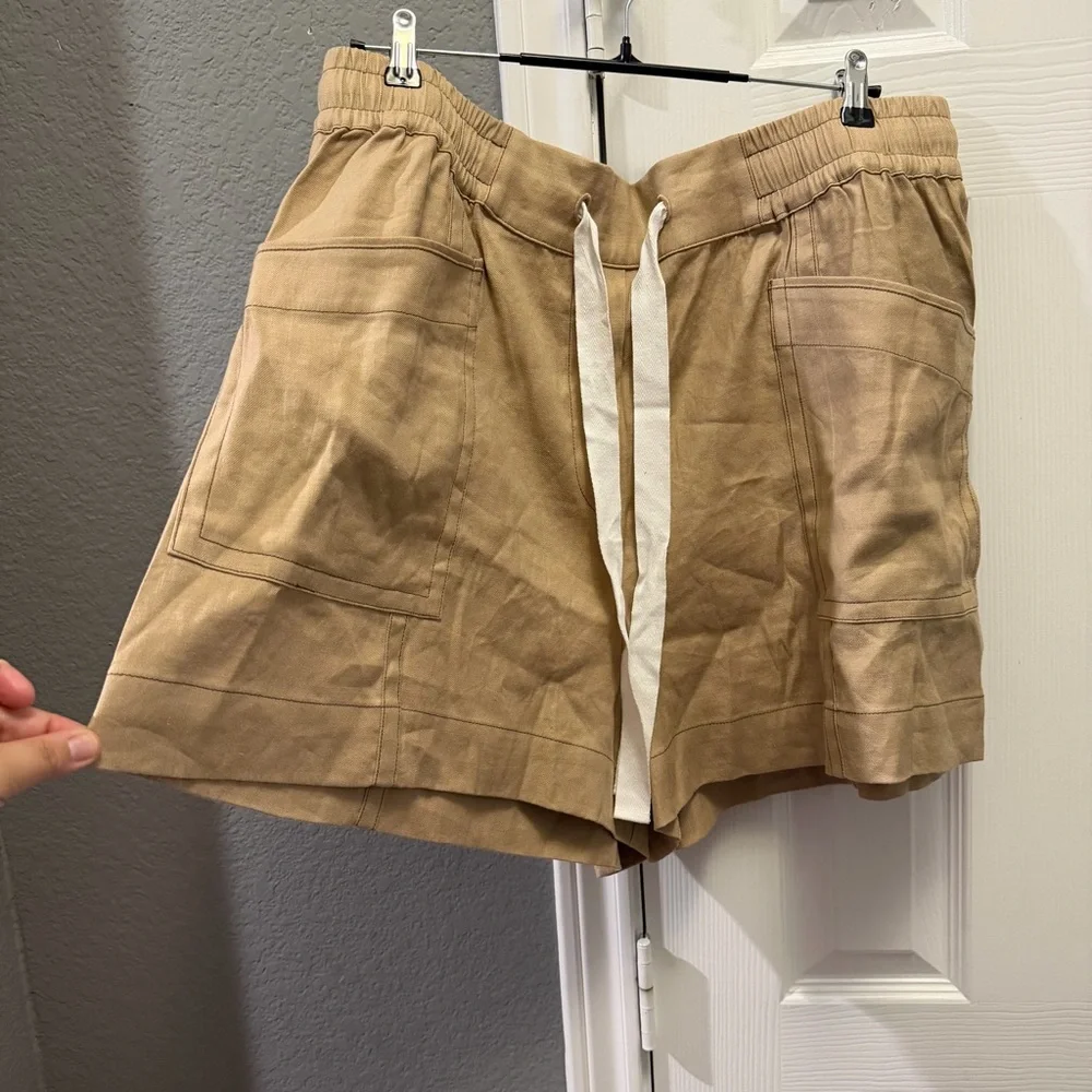Anthropologie | Maeve La Ponche pull on tan shorts size XL